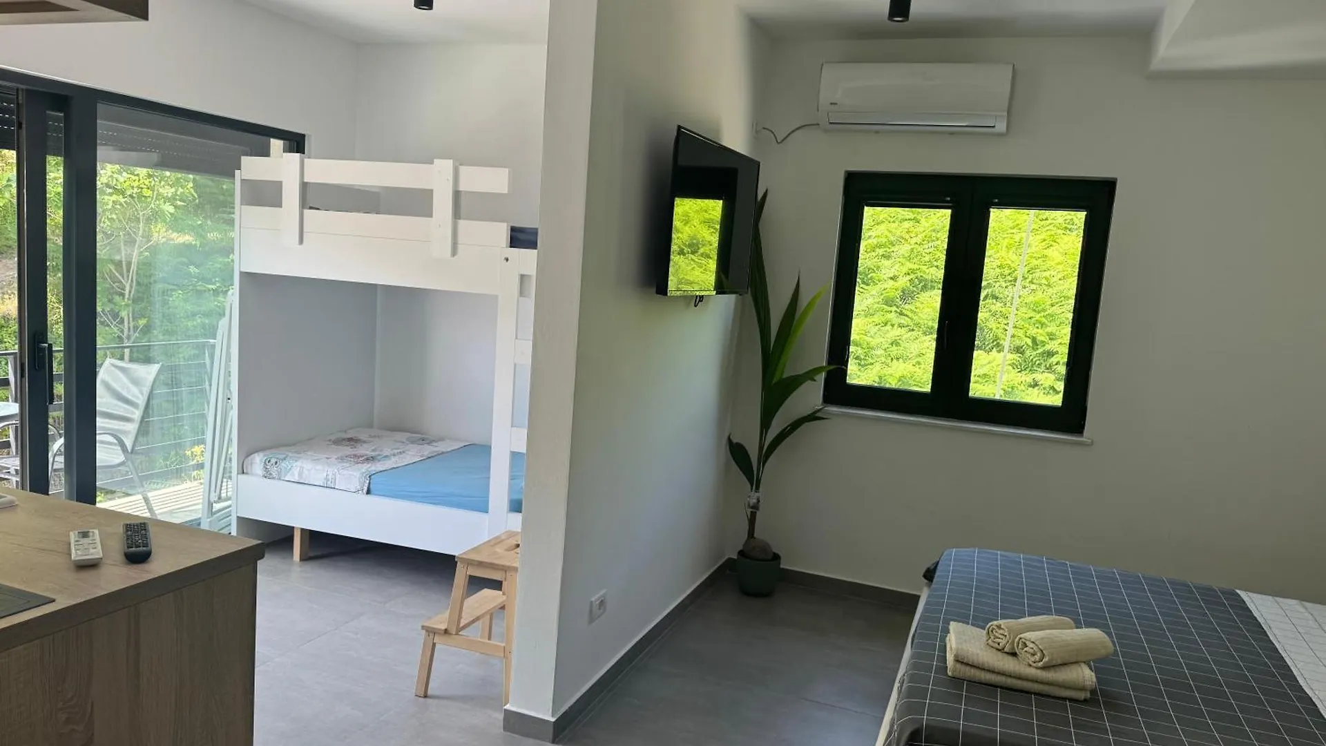 Hela Residence Orikum 0*,  Albanien